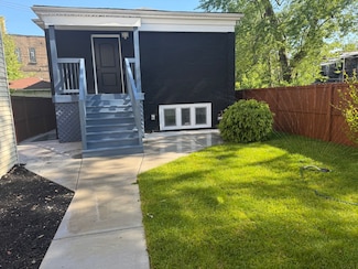 1450 W 62nd St, Chicago, IL 60636