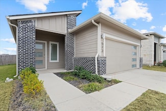 523 Millbrook Blvd, San Marcos, TX 78666