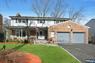 66 Elm St, Englewood Cliffs, NJ 07632