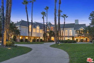 22515 La Quilla Dr, Chatsworth, CA 91311