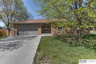 4876 Virginia St, Omaha, NE 68157