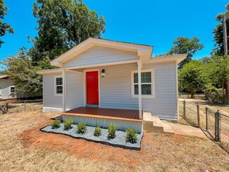 410 N Fort St, Palestine, TX 75801