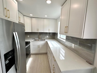 121 Sheffield F, West Palm Beach, FL 33417