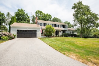 46 Harrington Ave, Portsmouth, RI 02871
