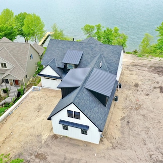 11694 Indian Beach Rd, Spicer, MN 56288