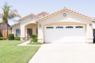 147 Nevada St, Kingsburg, CA 93631