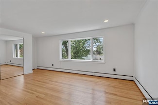742 Saddle River Rd Unit FLOOR 2, Saddle Brook, NJ 07663