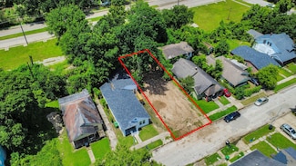 2828 Winbern St, Houston, TX 77004
