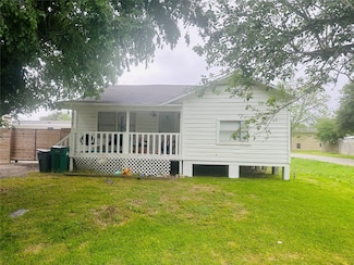 4619 18th St, Bacliff, TX 77518