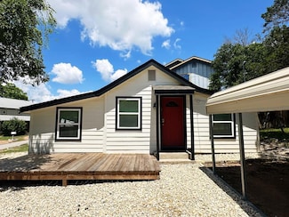 612 Tanglewood Ln, Kerrville, TX 78028