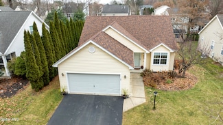 50 Glenham Rd, Saratoga Springs, NY 12866