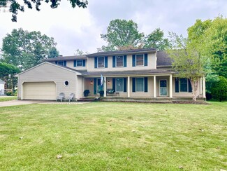 3102 Margo St, Huron, OH 44839
