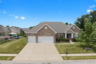 105 Forest Oaks Dr, Caseyville, IL 62232