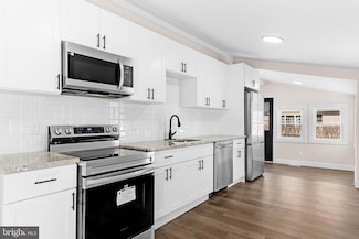 70 Perkintown Rd, Pedricktown, NJ 08067