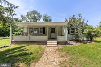 204 Skyview Ln, Aroda, VA 22709