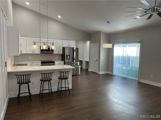 6408 W Flanders Ln, Crystal River, FL 34429