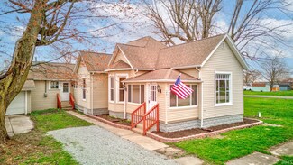 106 N Elm St, Kempton, IN 46049