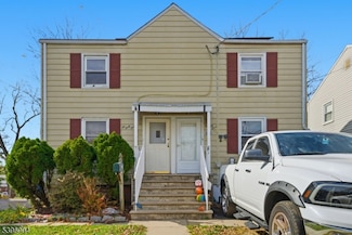 641 Crescent Dr, Bound Brook, NJ 08805