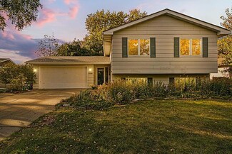 1709 Hodgson Rd, North Mankato, MN 56003