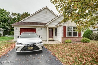 3252 Flagstone Ct, Toms River, NJ 08755