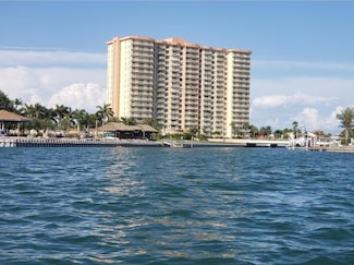 4900 Brittany Dr S Unit 1706, Saint Petersburg, FL 33715