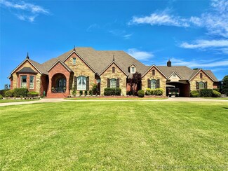 3030 Hardy Springs Rd, McAlester, OK 74501