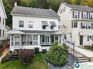 229 W High St, Nesquehoning, PA 18240