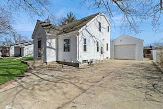 230 Abraham Dr, Ames, IA 50014