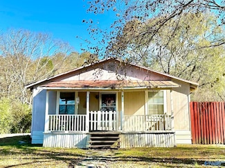 140 Happiness Dr, Scottsboro, AL 35768