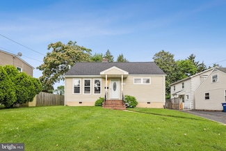 3112 Annandale Rd, Falls Church, VA 22042