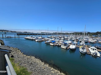 1000 SE Bay Blvd Unit 112, Newport, OR 97365
