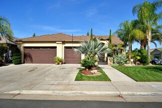 7370 N Moosoolian Ave, Fresno, CA 93722