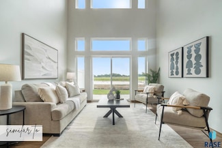8014 E Tencate Place, Sioux Falls, SD 57110