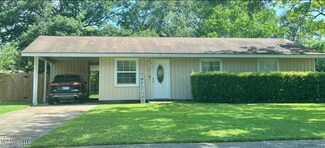 2209 Taylor Ave, Pascagoula, MS 39567