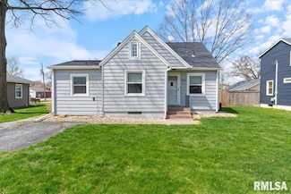 2941 8th St, Moline, IL 61265
