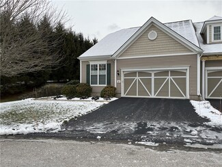 24 Camden Ct, Wakefield, RI 02879
