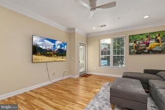1570 Spring Gate Dr Unit 7107, McLean, VA 22102