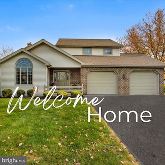 256 Weymouth Dr, Lebanon, PA 17042