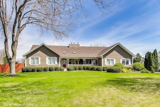 2502 S Hidden Trail, Spring Grove, IL 60081