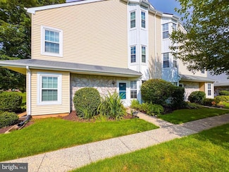 9015 Hopkins Ct, Southampton, PA 18966