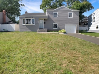 271 Lincoln Ave, Roosevelt, NY 11575
