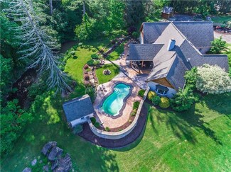 3743 Millers Run Rd, McDonald, PA 15057