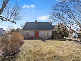 706 Elm St, South Dartmouth, MA 02748