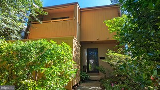 1762 Wainwright Dr, Reston, VA 20190