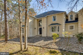 14 Harvest Ln, Medford, NJ 08055