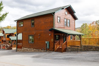 832 Resort Way, Gatlinburg, TN 37738