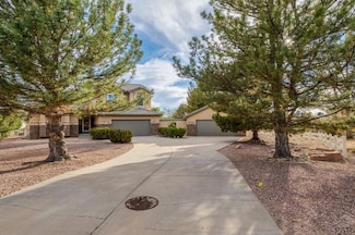 496 W Mangrum Dr, Pueblo, CO 81007