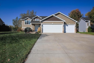 823 Harrison Dr, Big Lake, MN 55309