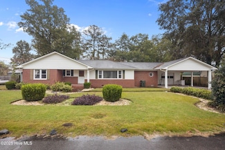 417 Ipock St, Vanceboro, NC 28586