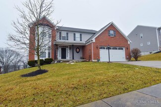 1059 Golden Oak Dr, Hamilton, OH 45013